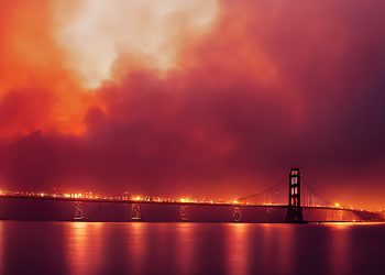 wildfire in California, evacuation and damage to structures