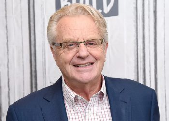 iconic tv show, host of the talk show, talk show host of the 90's, long-running talk show, Era-defining