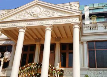 Shahrukh Khan house, SRK Mannat, Bollywood, becoming a successful actor