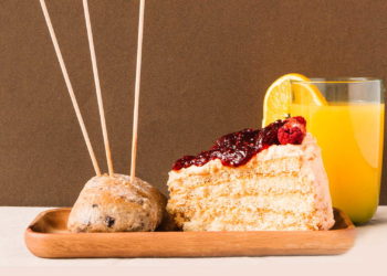 Signs of excessive sugar intake, if you eat too much sugar what happens, intake of Sugar, recommended intake of sugar, health for life,