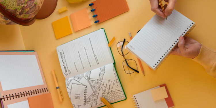 Mindfulness journaling, Journaling for mental health, Digital Journaling, Journaling for self-improvement, journaling examples