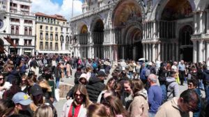 Venice for visitors, Italian city, tour groups, tour groups to Europe, tour guide Europe, 