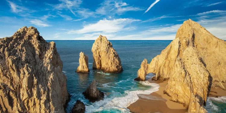 Tourism and attractions in Mexico, Mexico tourist attractions, tourism and hospitality management, New Mexico tourist attractions, Top destinations in Mexico