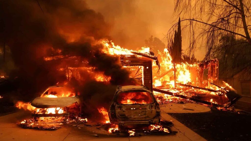 Los Angeles wildfires, City in California 