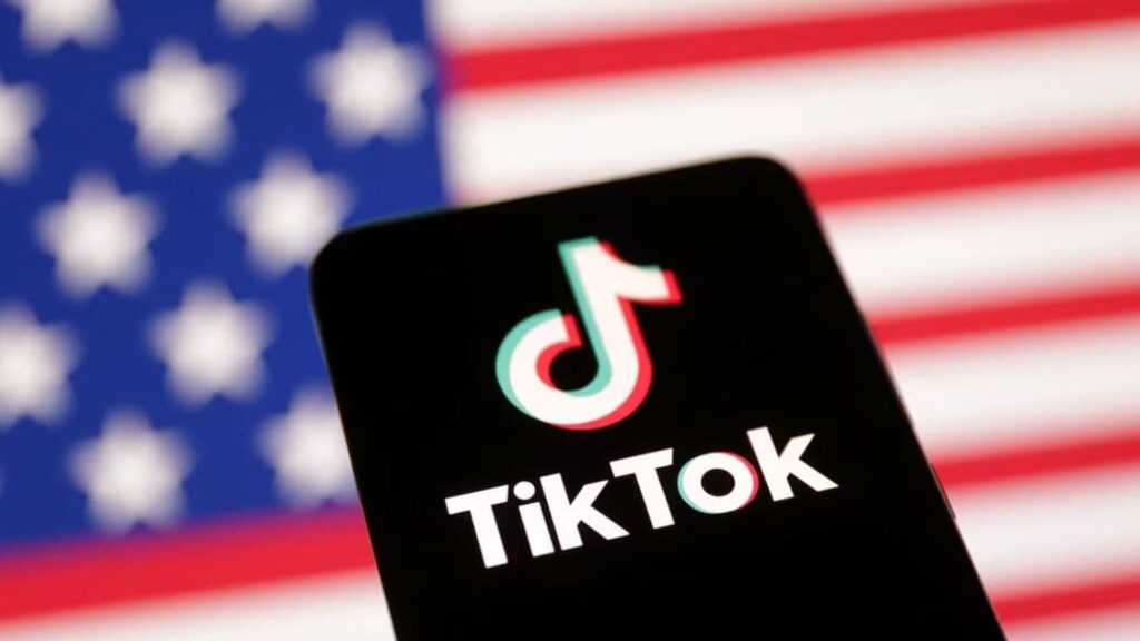 TikTok banned in US, TikTok ban news 
