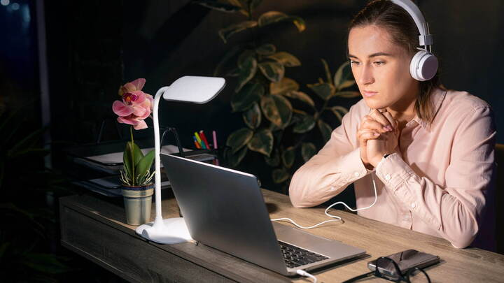 What is hybrid work, Modern Workplace, Work-Life Balance